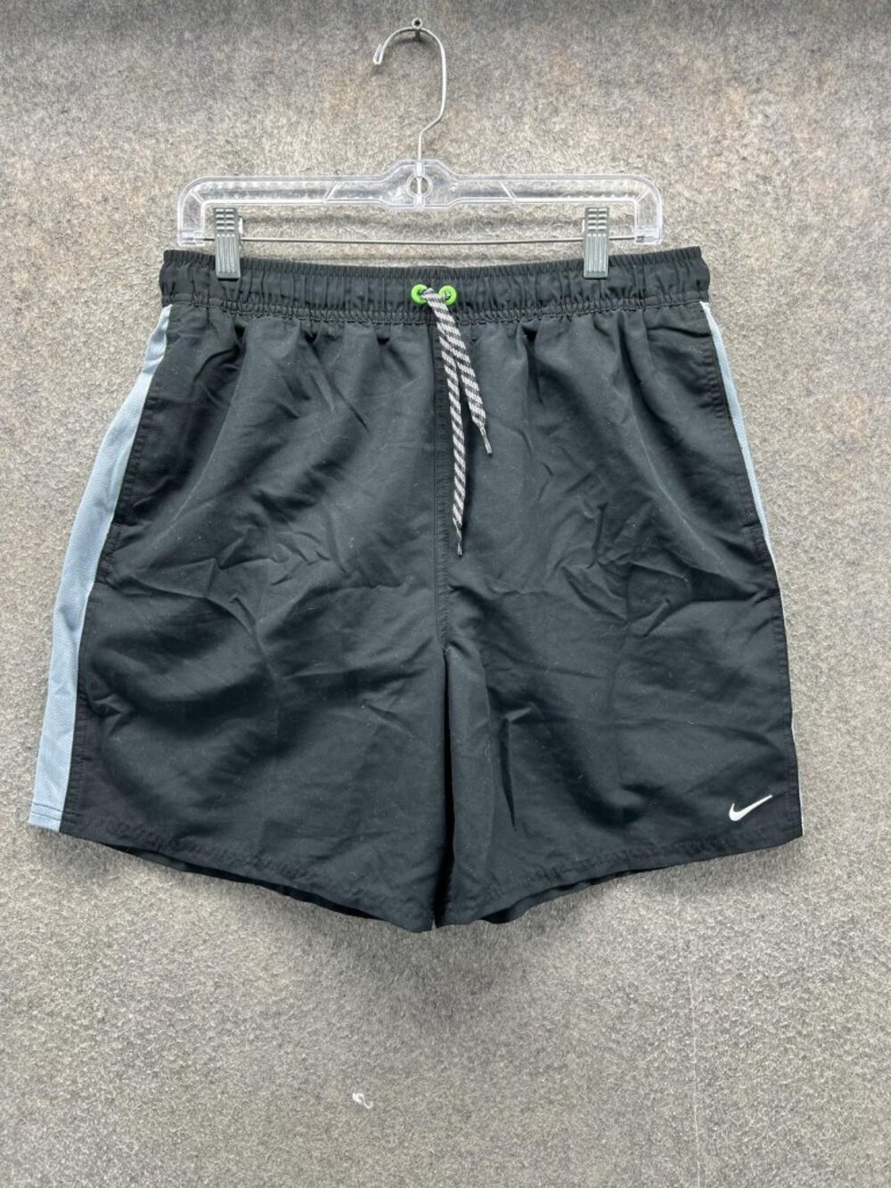 Nike Shorts Mens Large Black Mesh Running Athletic Lined Colorblock 8 Inseam